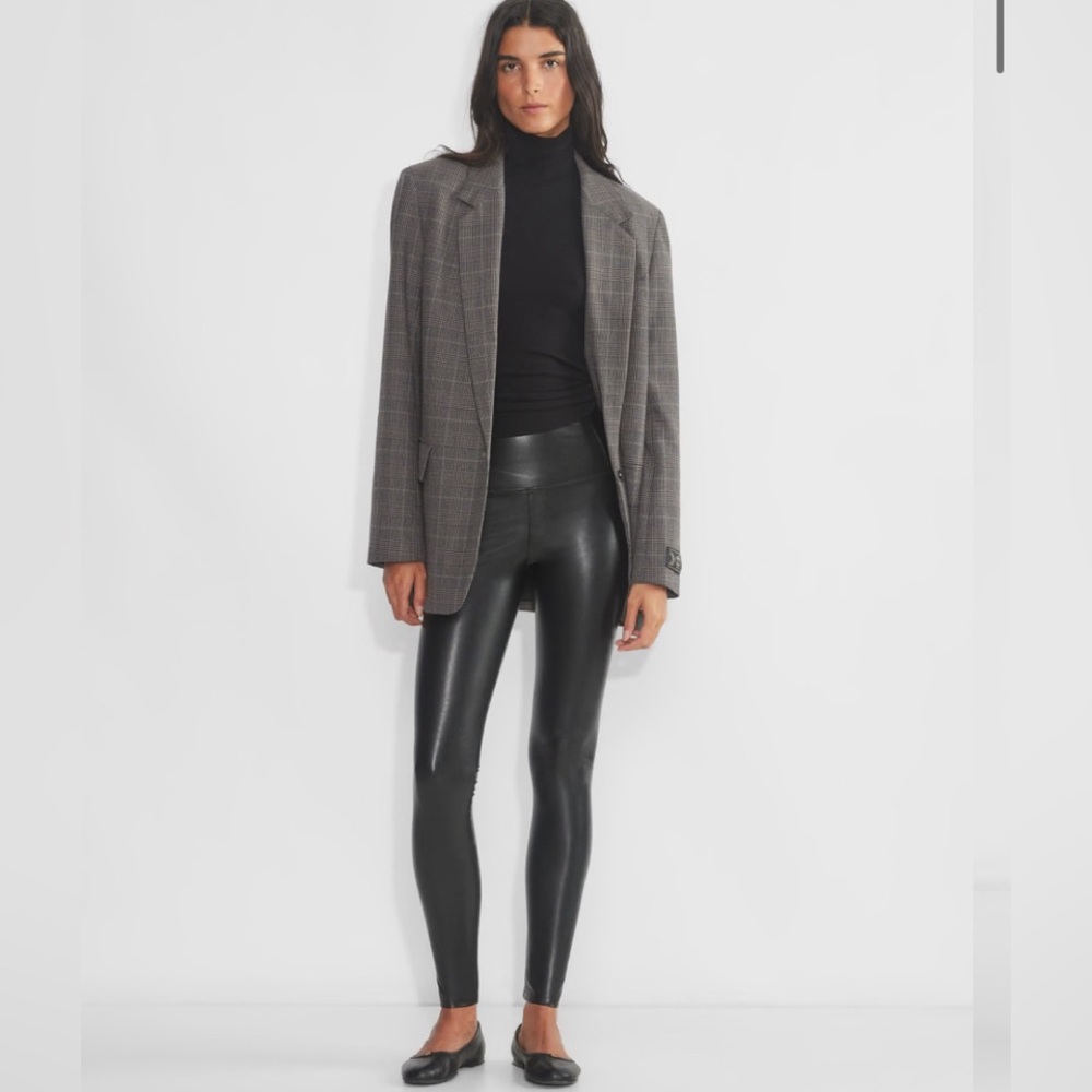 Aritzia Wilfred Daria leggings size Large